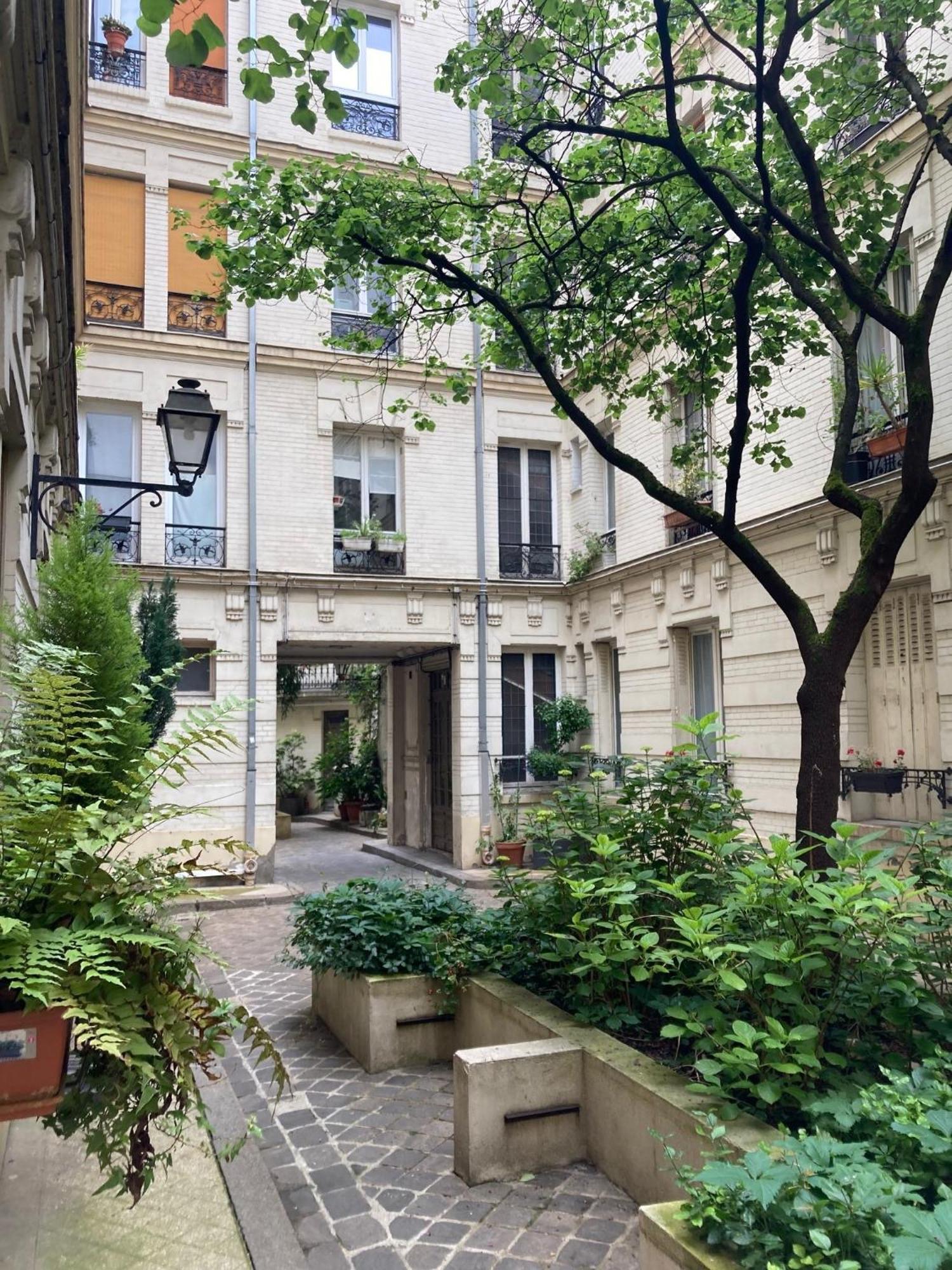 Apartment Cosy In Paris