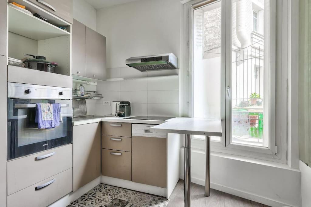 Flat 2min From Porte De Vanves Metro Station