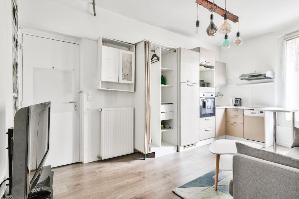 Flat 2min From Porte De Vanves Metro Station *