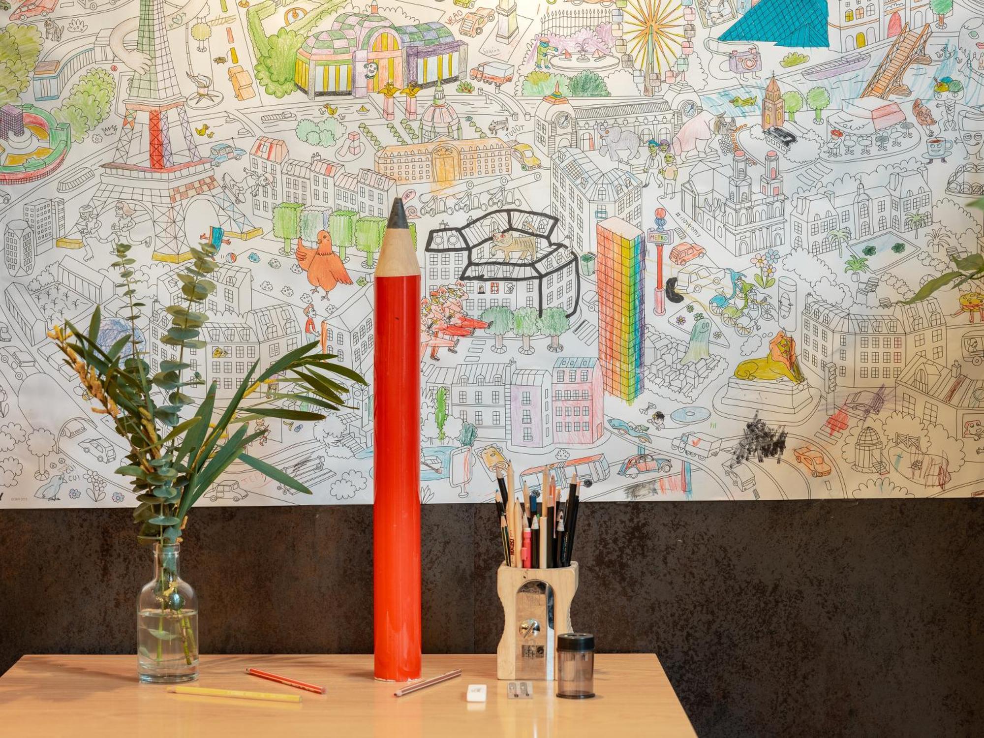 Crayon Rouge 4* Paris