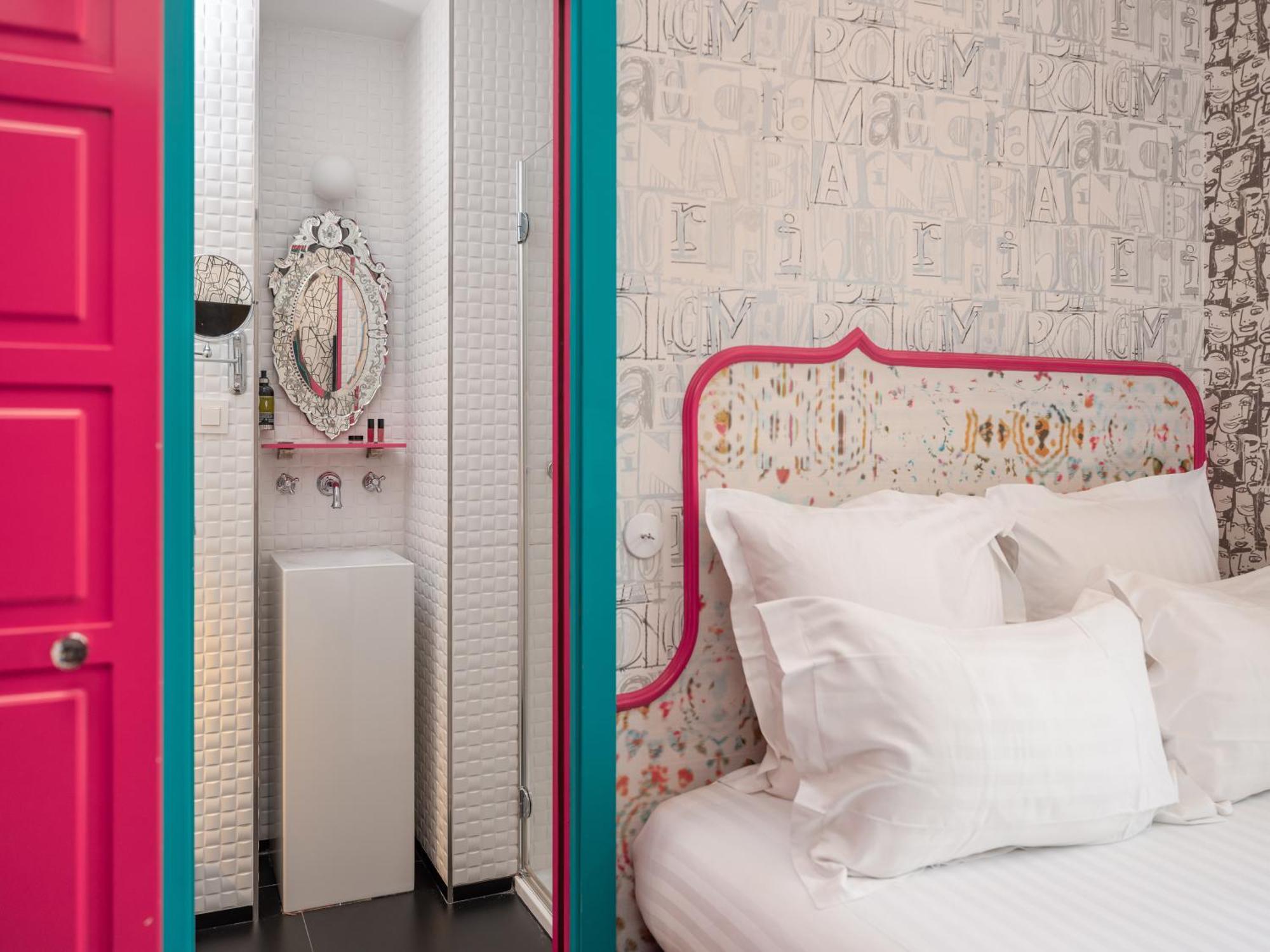 Hotel Crayon Rouge 4*