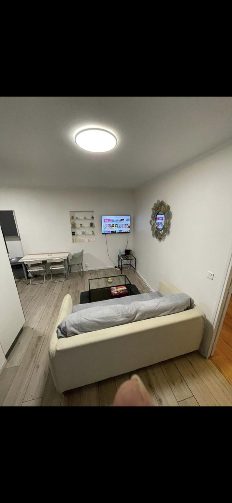 2 Pieces Proche Centre Et Transport Apartment Paris