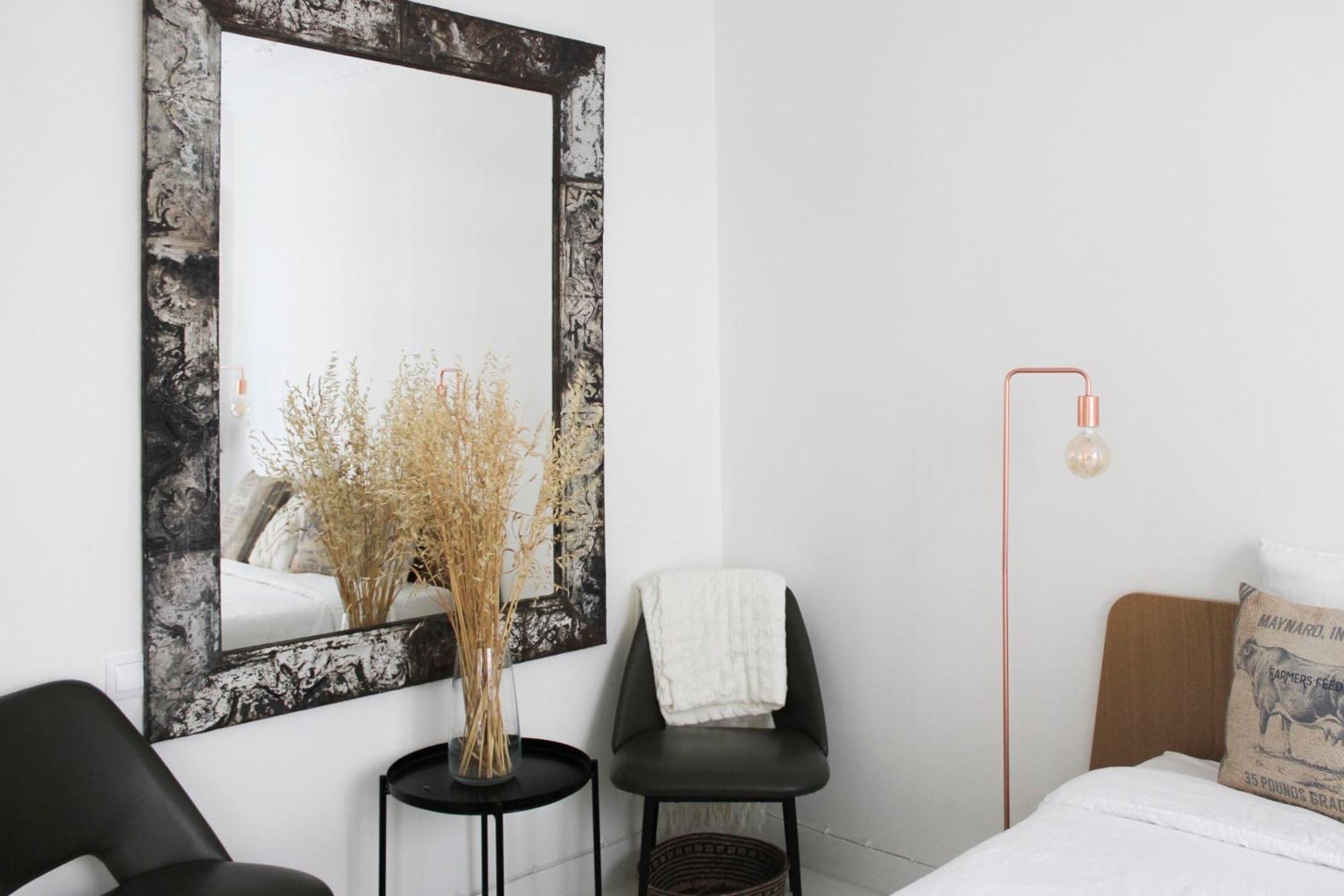 Beautiful Renovated In Paris