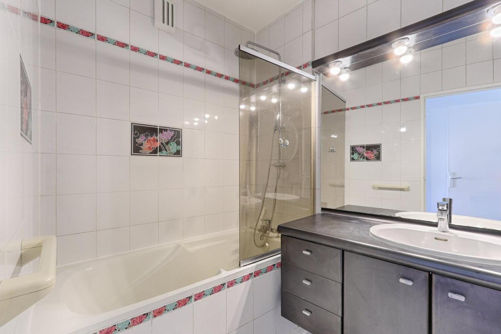 Residor - Superb In The Heart Of Apartment *