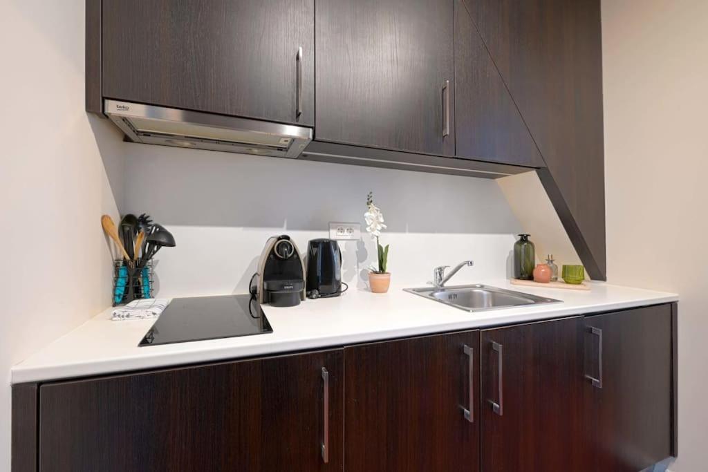 Modern Studio Near The Eiffel Tower