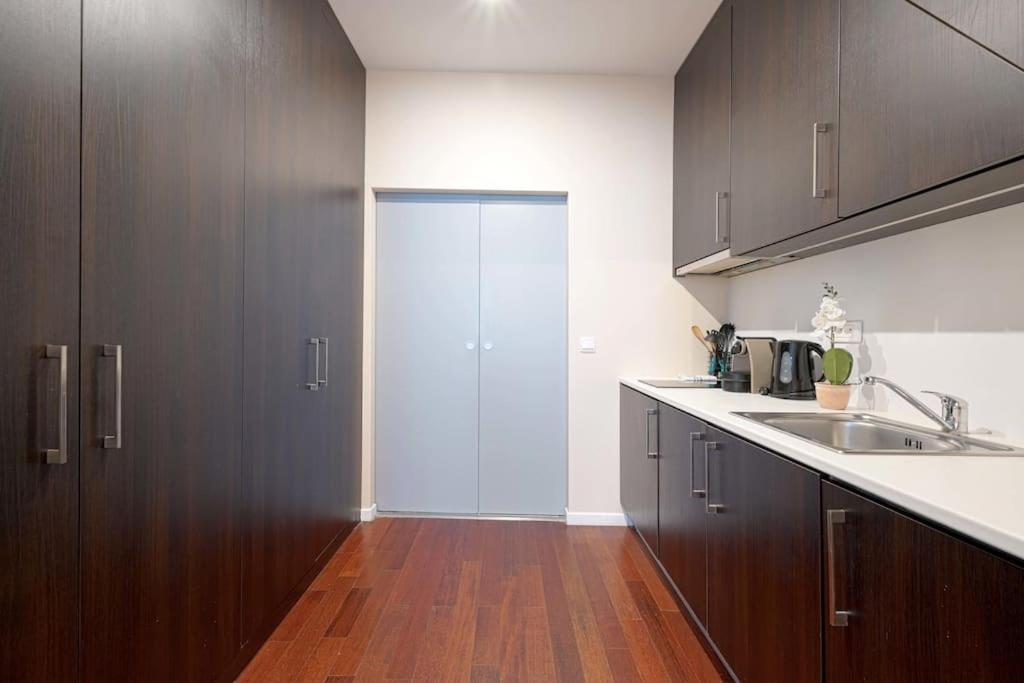 Modern Studio Near The Eiffel Tower Apartment
