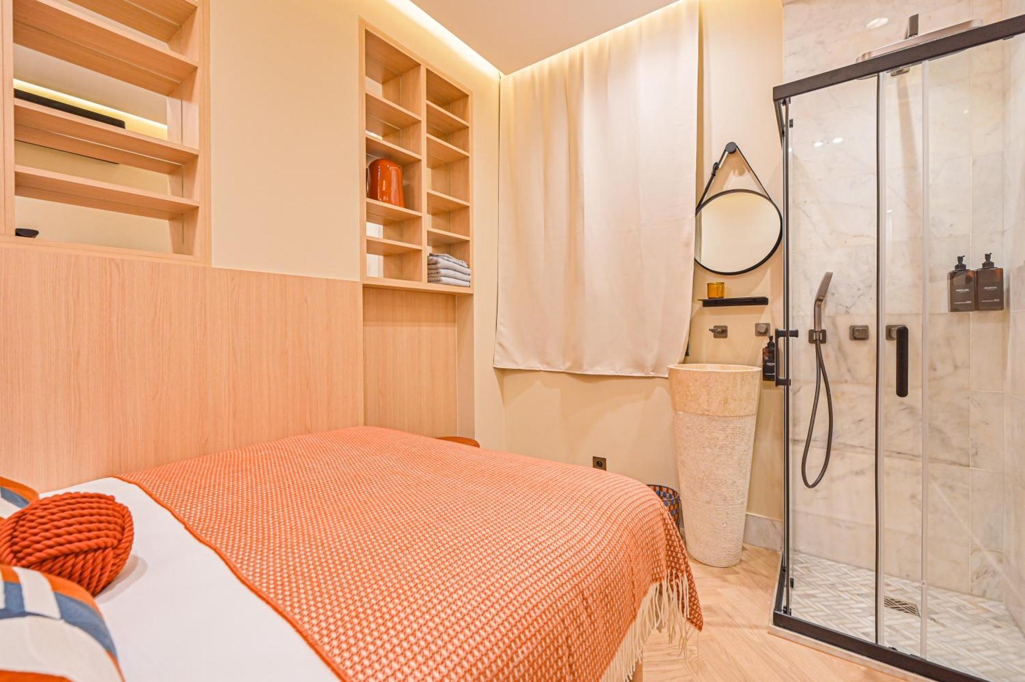Quartier Latin Guest house *
