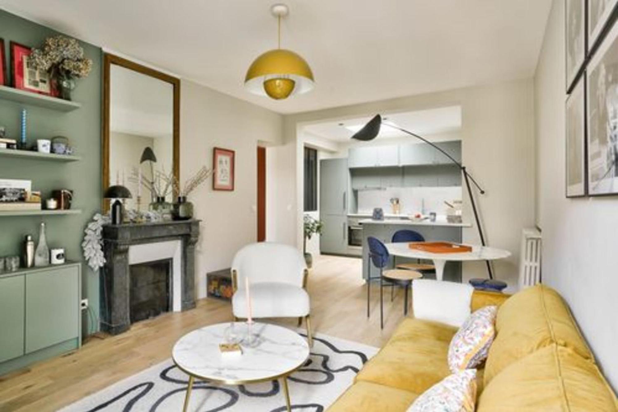 Apartment Charming Nest In Paris