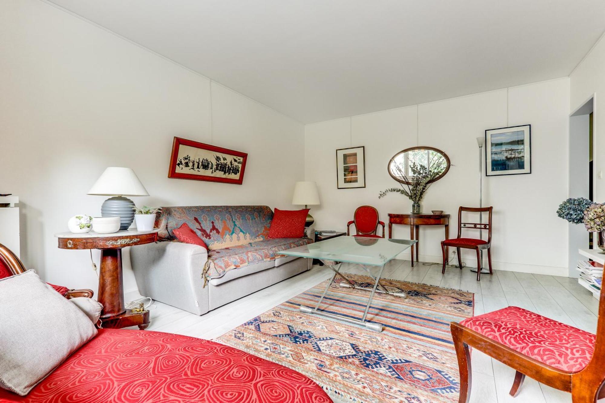 Appartement Spacieux Dans Un Quartier Paisible Paris