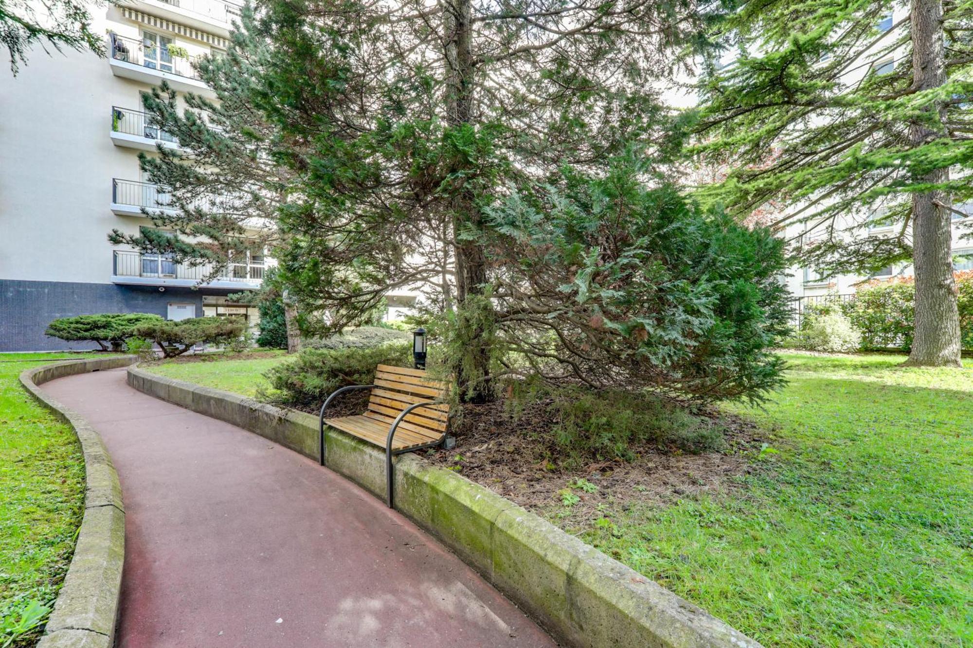 Appartement Spacieux Dans Un Quartier Paisible