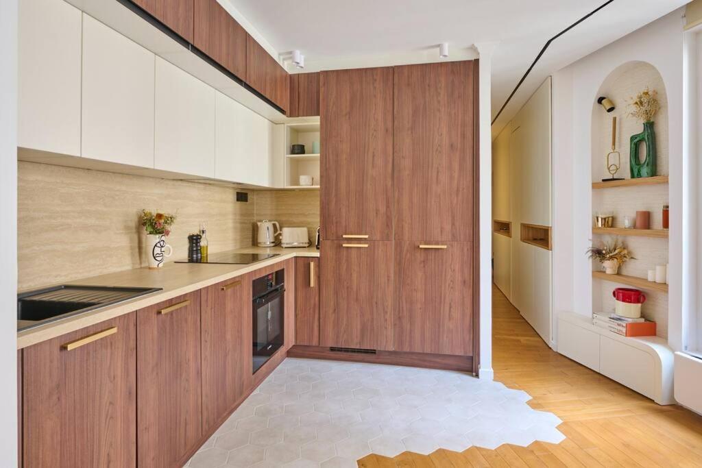 Elegant Flat In Paris, Near Saint Germain