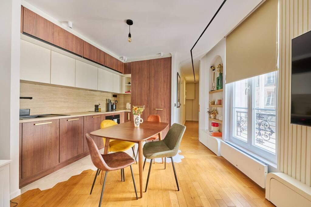 Apartment Elegant Flat In Paris, Near Saint Germain *