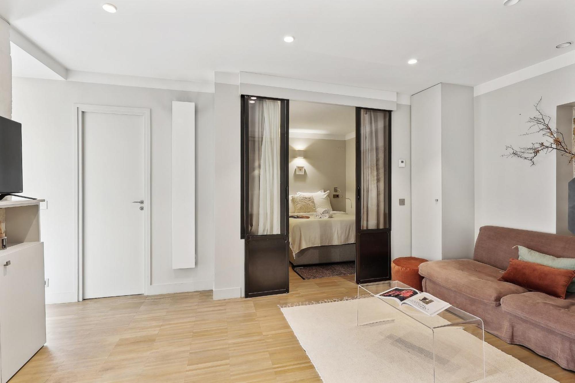 Apartment Le Marais & Place Des Vosges - Cityapartmentstay Paris