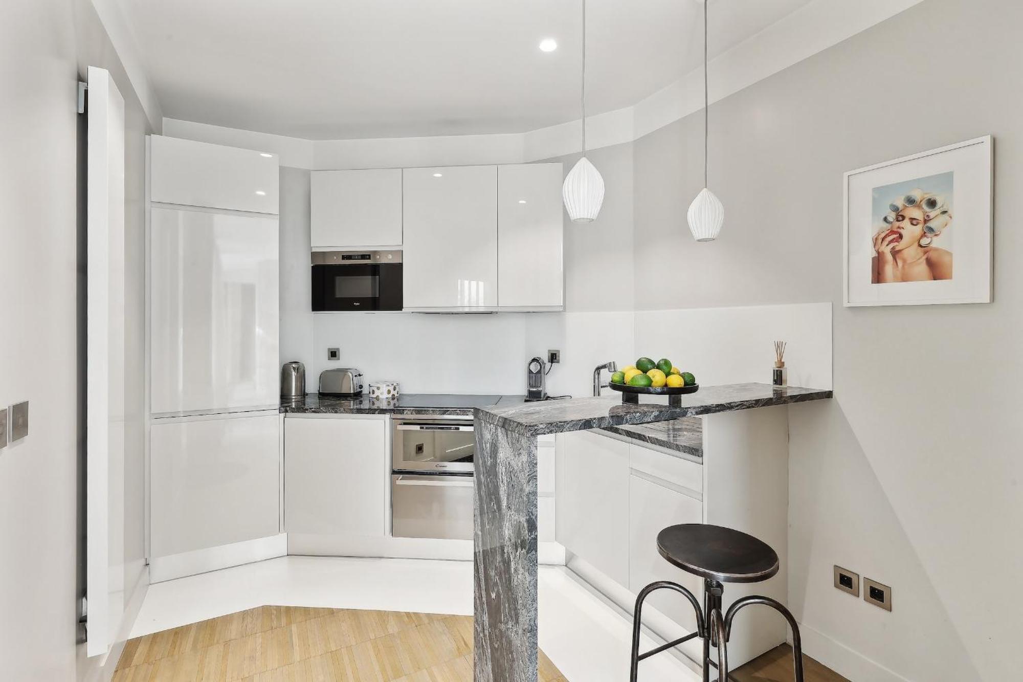 Le Marais & Place Des Vosges - Cityapartmentstay *
