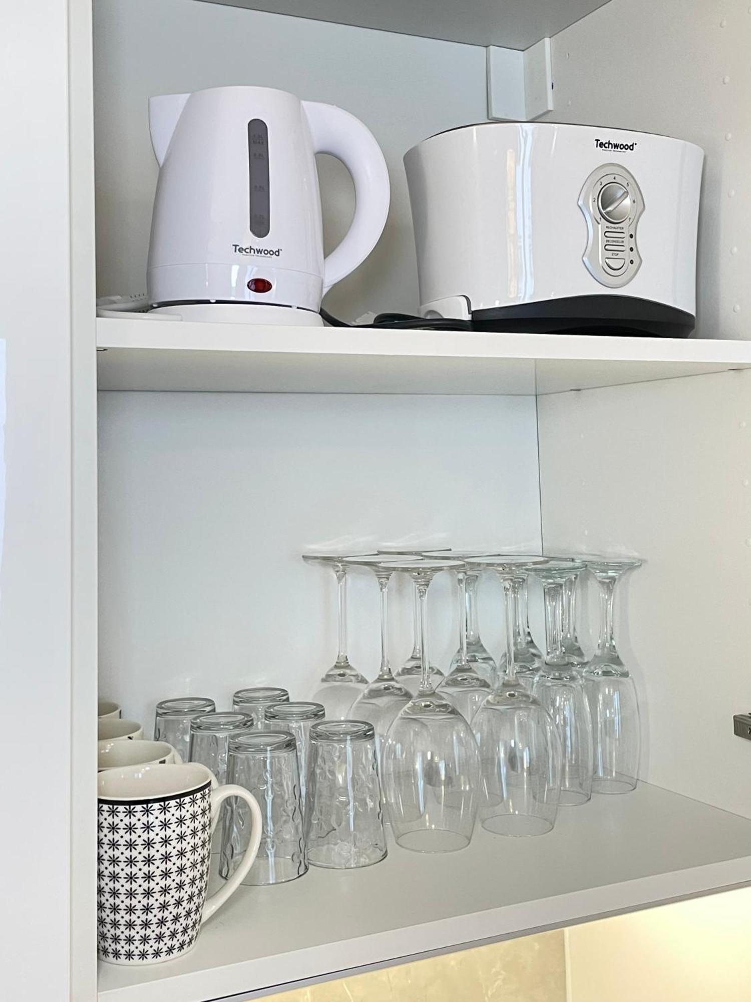 Paris-alesia Super 2 Pieces De 39m2 - Tres Cosy Pour 1 - 5 Personnes Totalement Refait A Neuf -entire Luxurious And Warm -paris Alesia 14eme - Proche Aeroport Paris-orly - Parc Des Expositions Porte De Versailles Free Wifi Gratu Apartment *