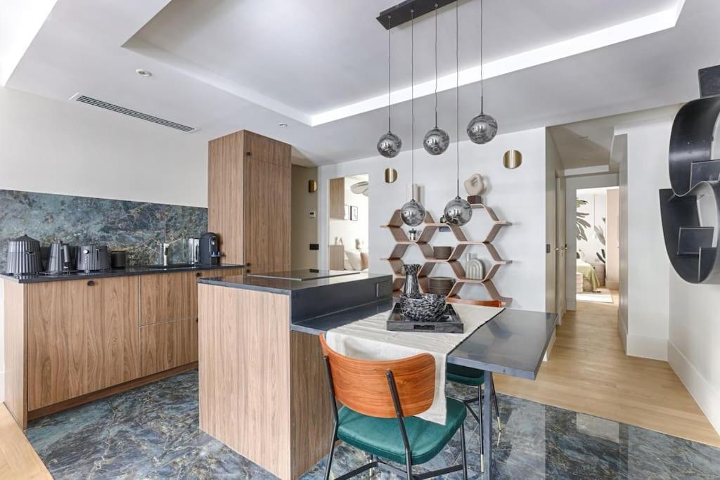 Apartment Prestige Luxury Flat 2br 6p - Champ-elysees Paris