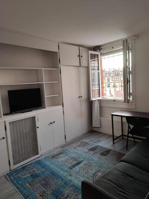 Cherche-midi Apartment Paris