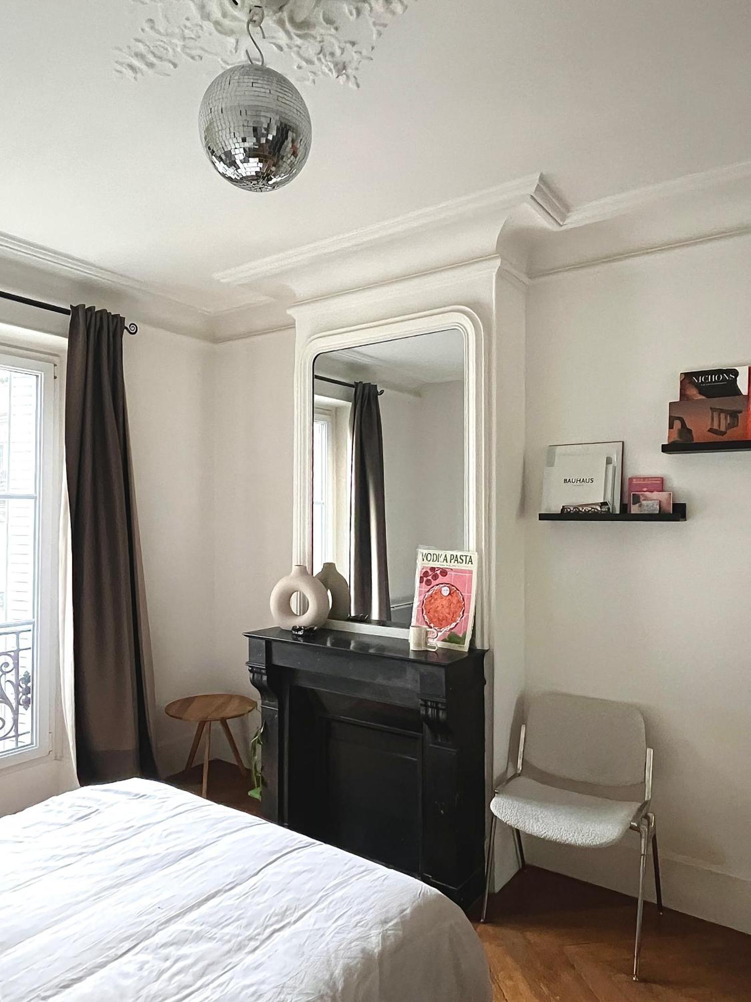 Haussmannien Au Coeur Du 11e Apartment *