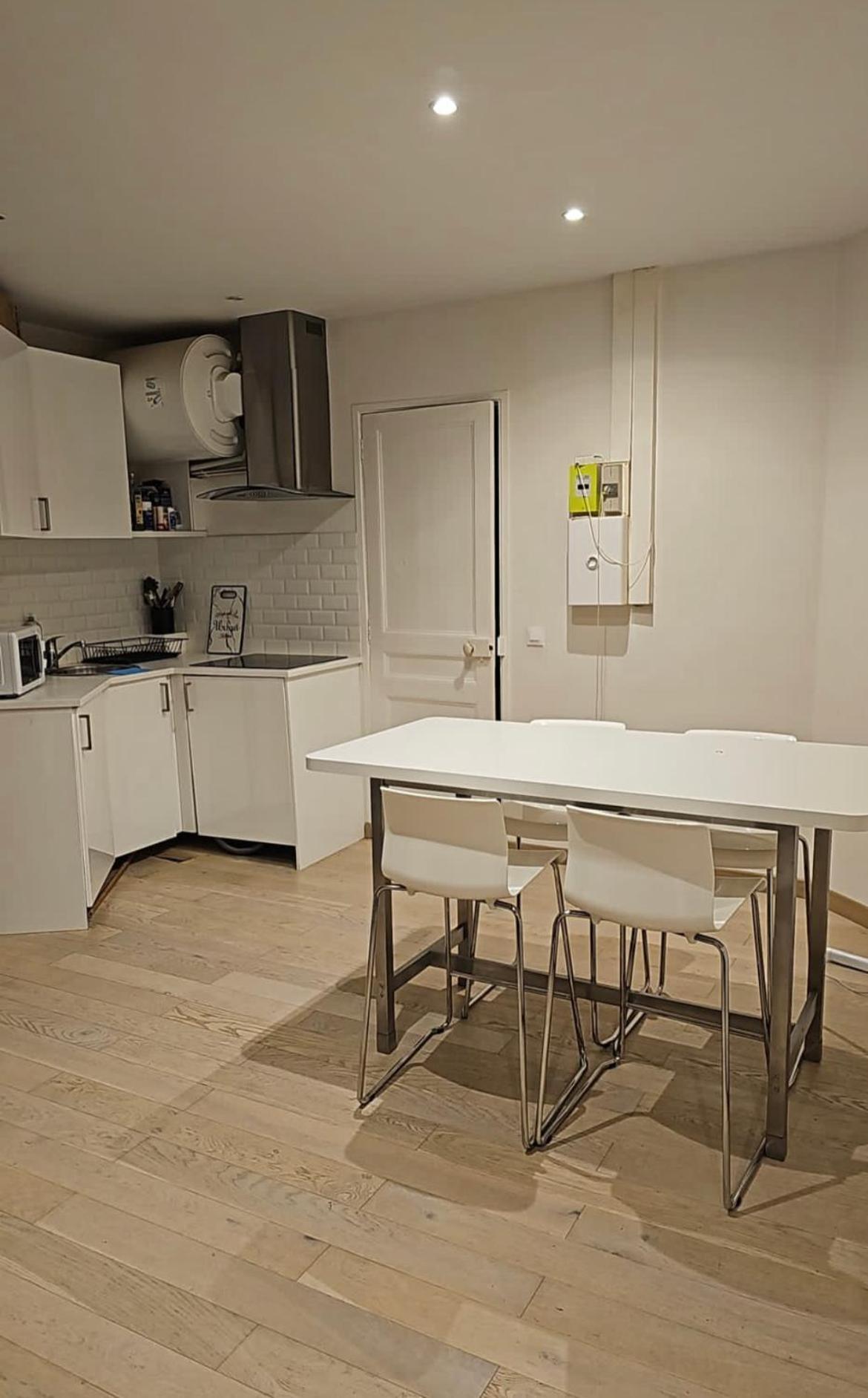 7 Eme Arrondissement Apartment *