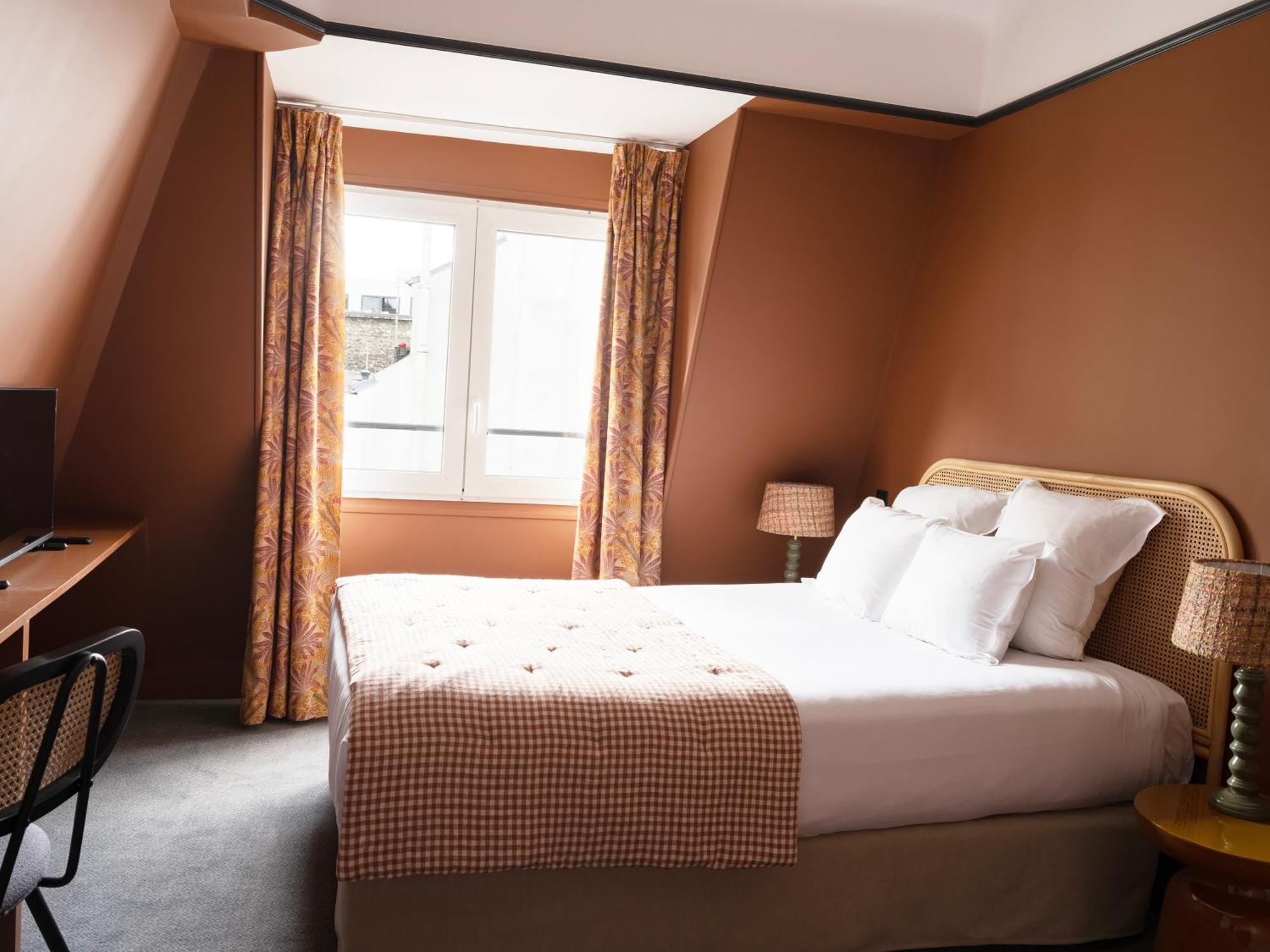 Hotel Des Batignolles