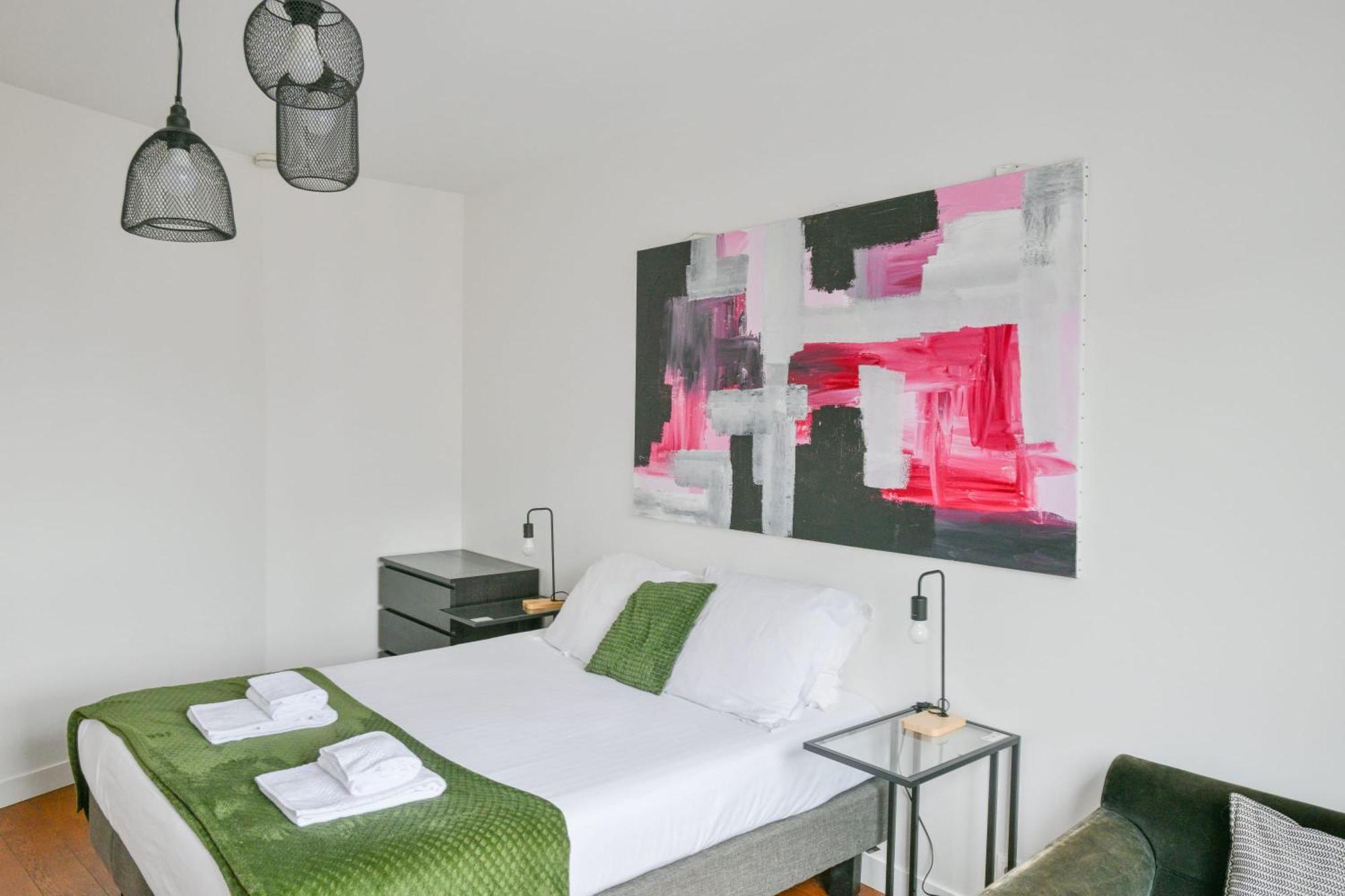 Huge And Bright 4bd For 10 Guests Sacre-coeur * Paris
