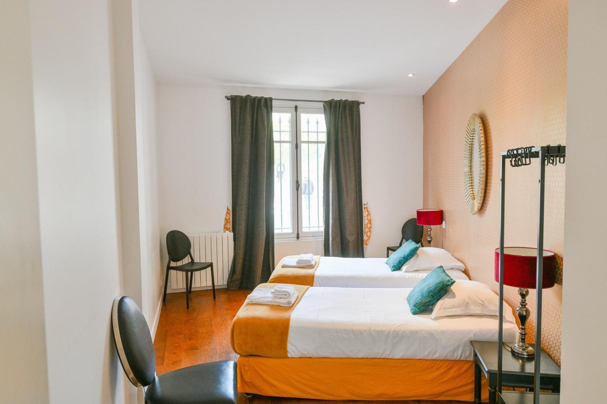 Huge And Bright 4bd For 10 Guests Sacre-coeur * Paris