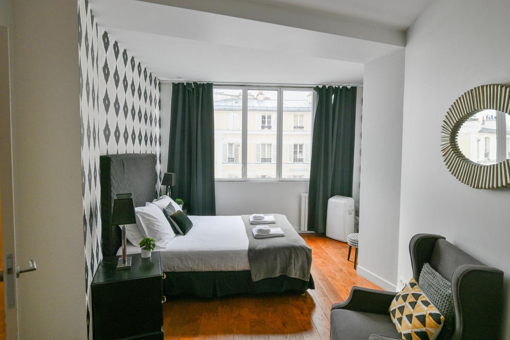 Huge And Bright 4bd For 10 Guests Sacre-coeur