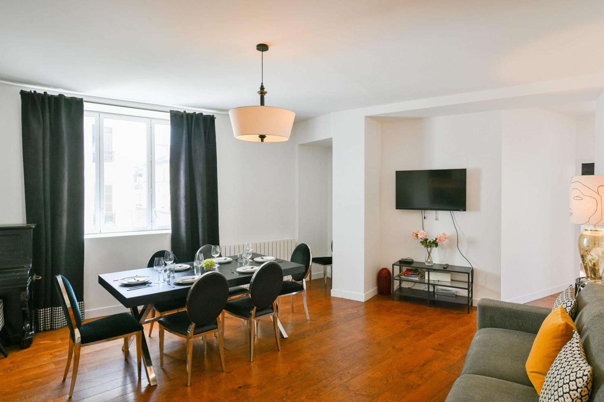 Huge And Bright 4bd For 10 Guests Sacre-coeur Appartement *