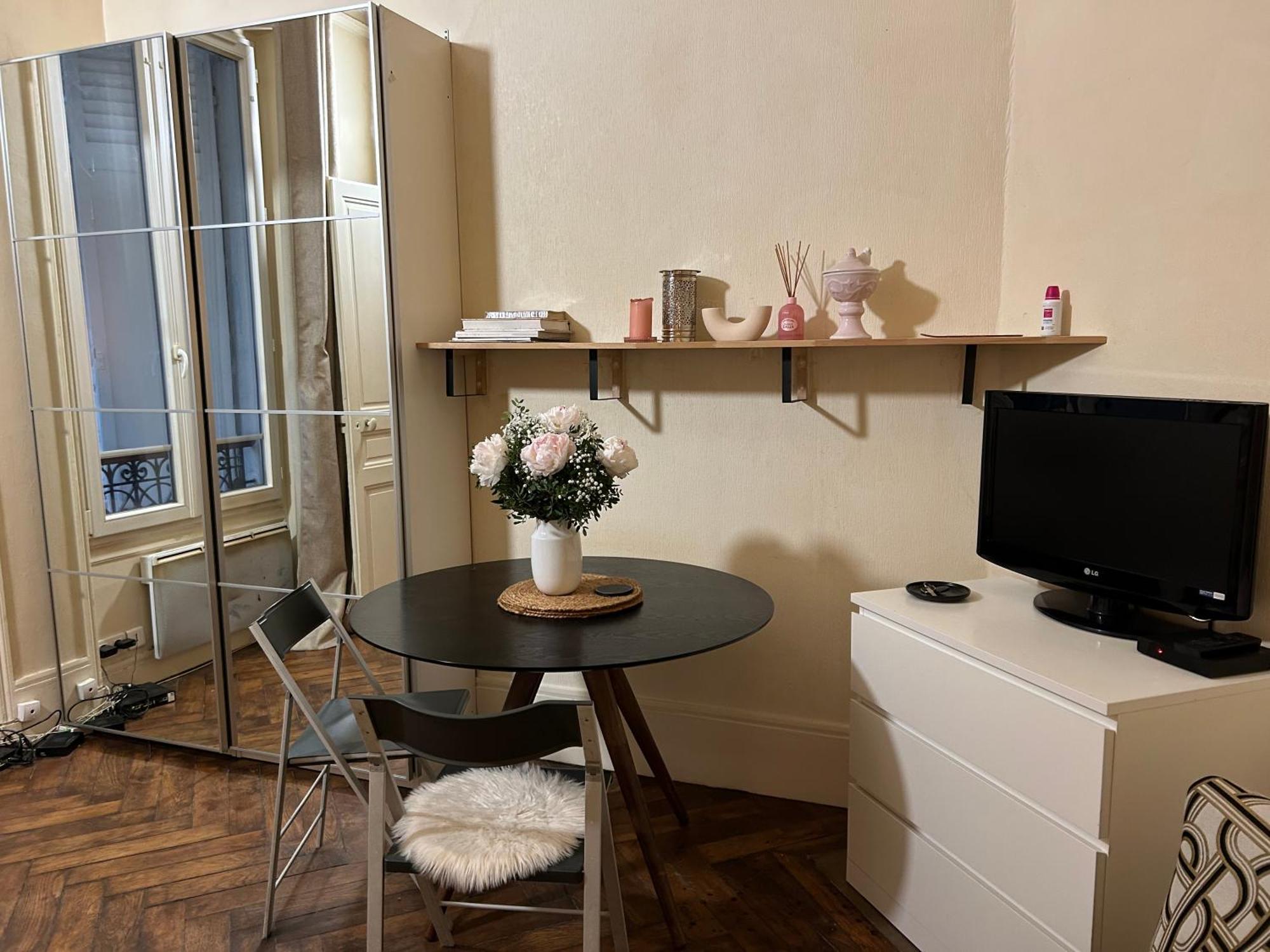 Typiquement Parisien Cosy *