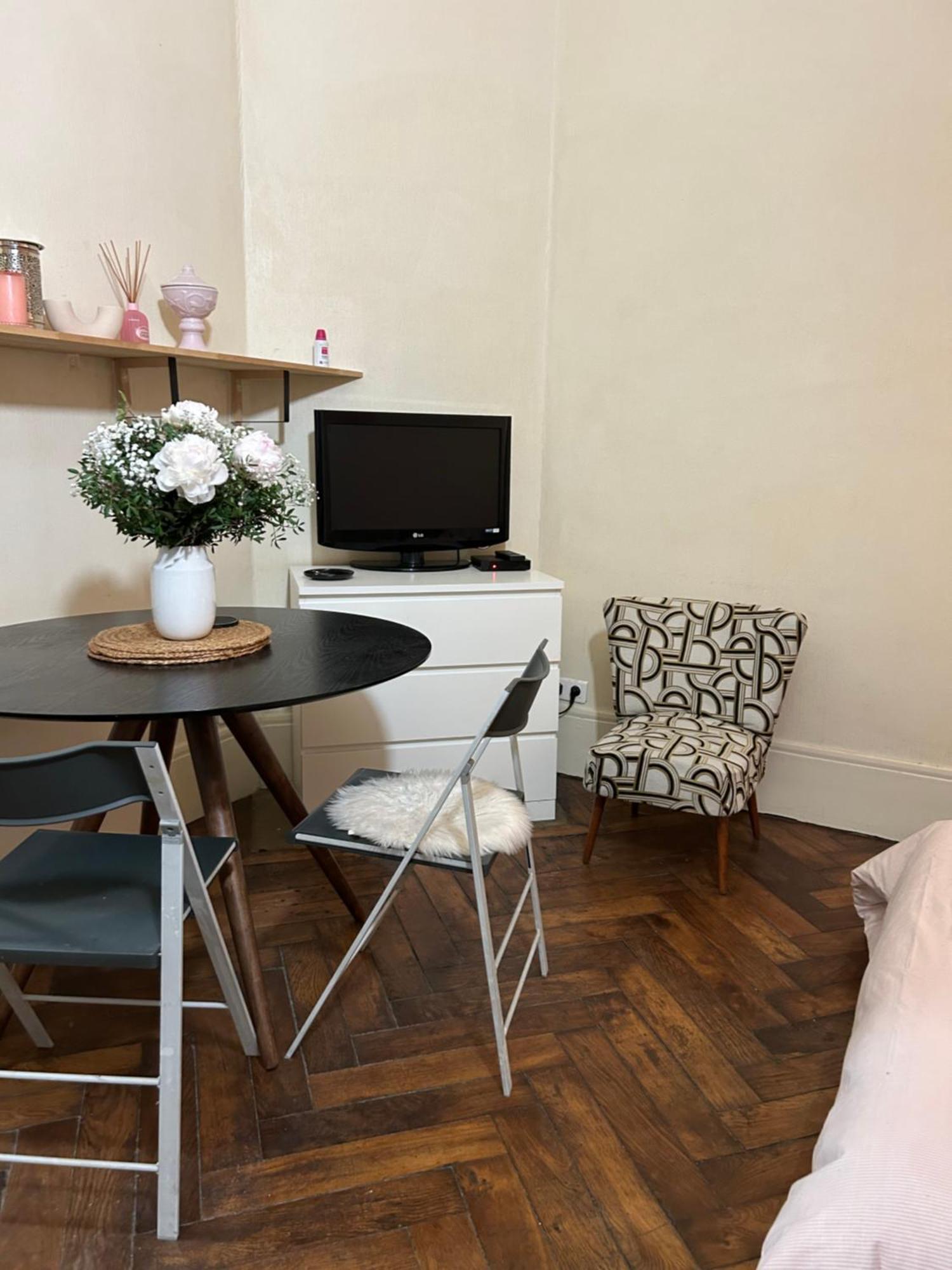 Typiquement Parisien Cosy