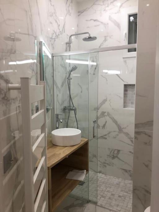 Apartment Au Coeur Du Marais Paris