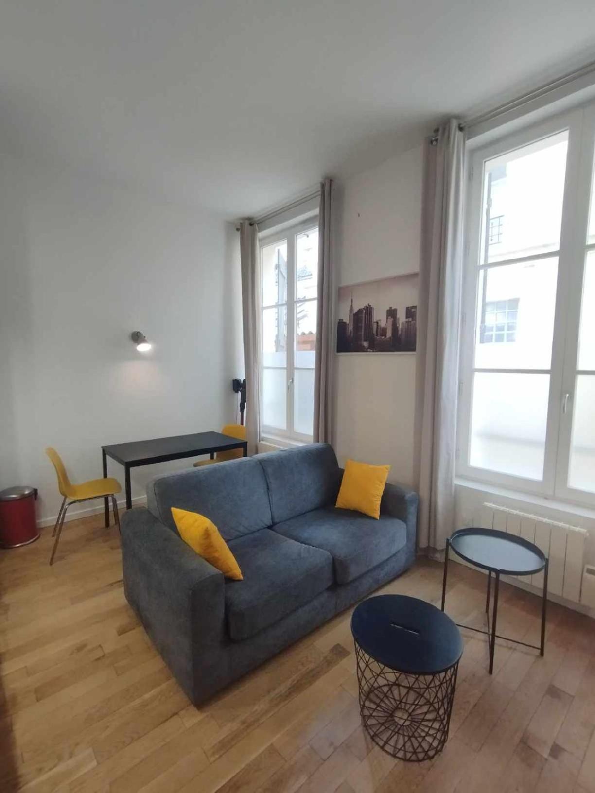 Appartement Canal St Martin 2 Lit Double
