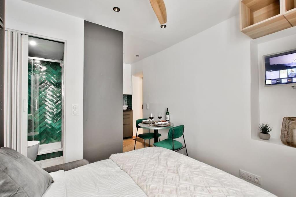 Apartment New ! Cosy Intimate Nest Sacre Coeur ! *