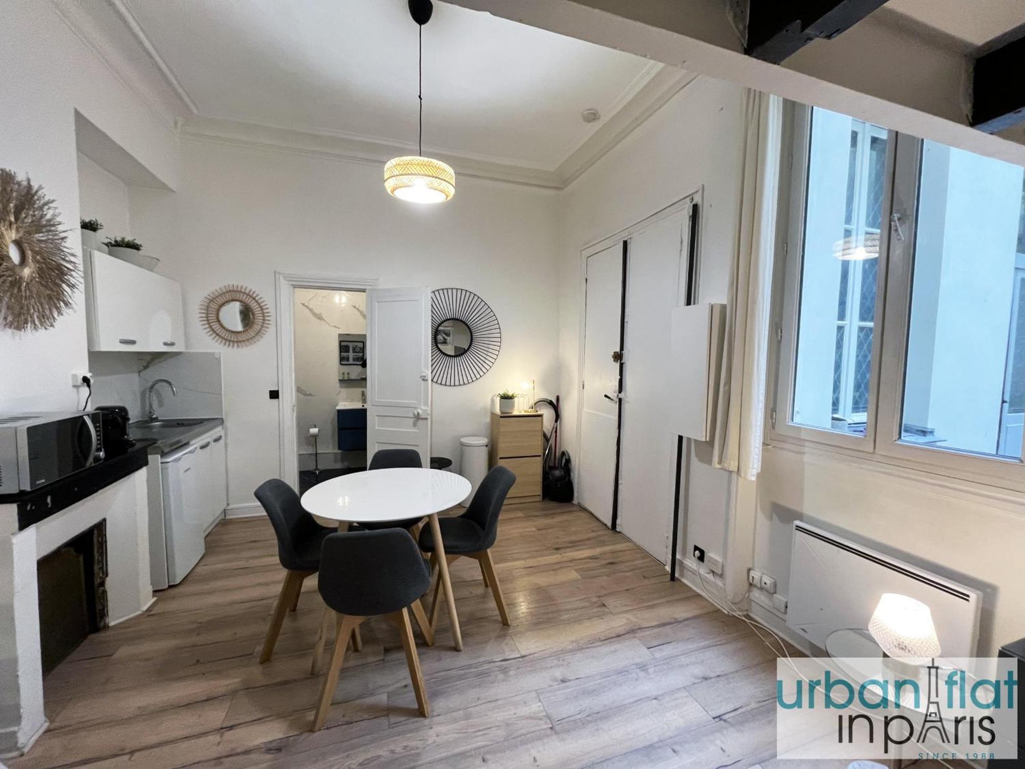 Urban Flat 177 - Lovely In