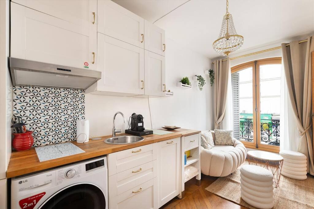 Appartement Haussmannian Elegance Close To Montmartre