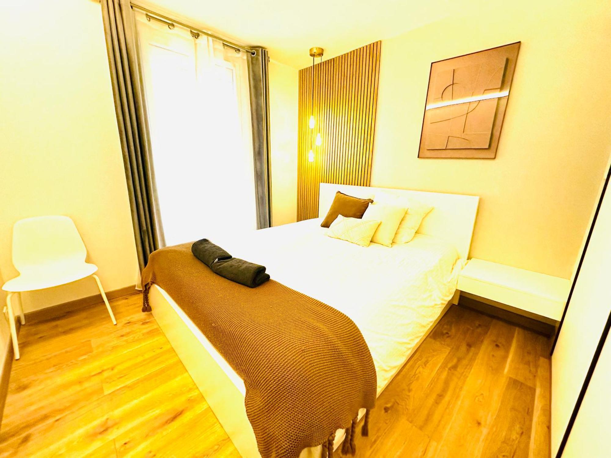 Apartment Spacieuses Flats 2 Bedroom Bastille Centre *
