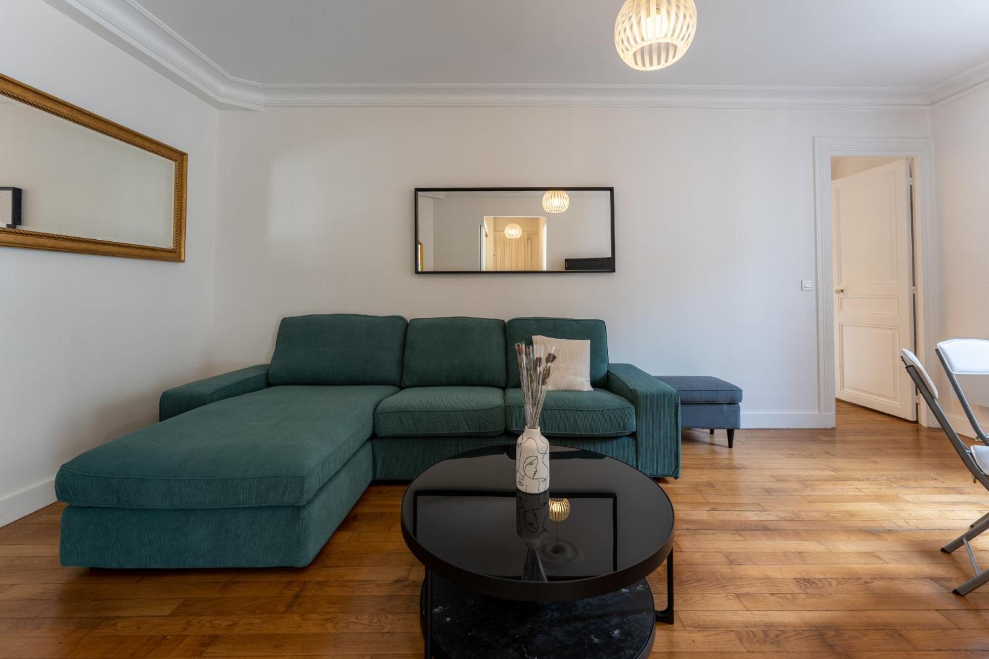 De Luxe Champs Elysees Neuf Appartement *
