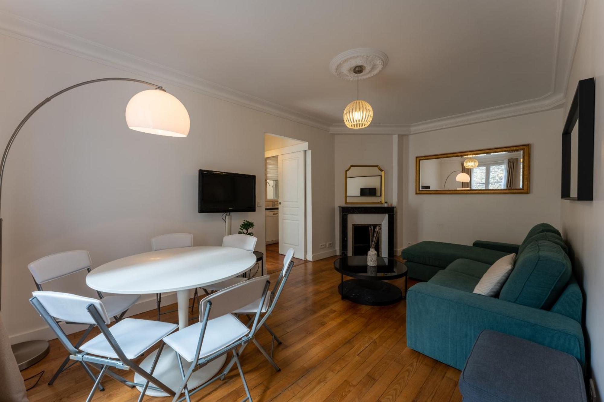 De Luxe Champs Elysees Neuf Appartement *