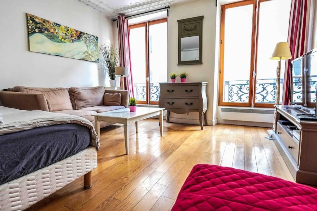 Spacious Studio Near Montorgueil Appartement Paris
