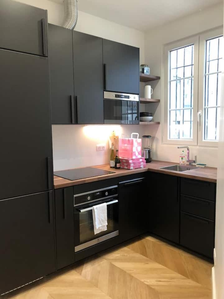 Au Coeur Du Marais Apartment