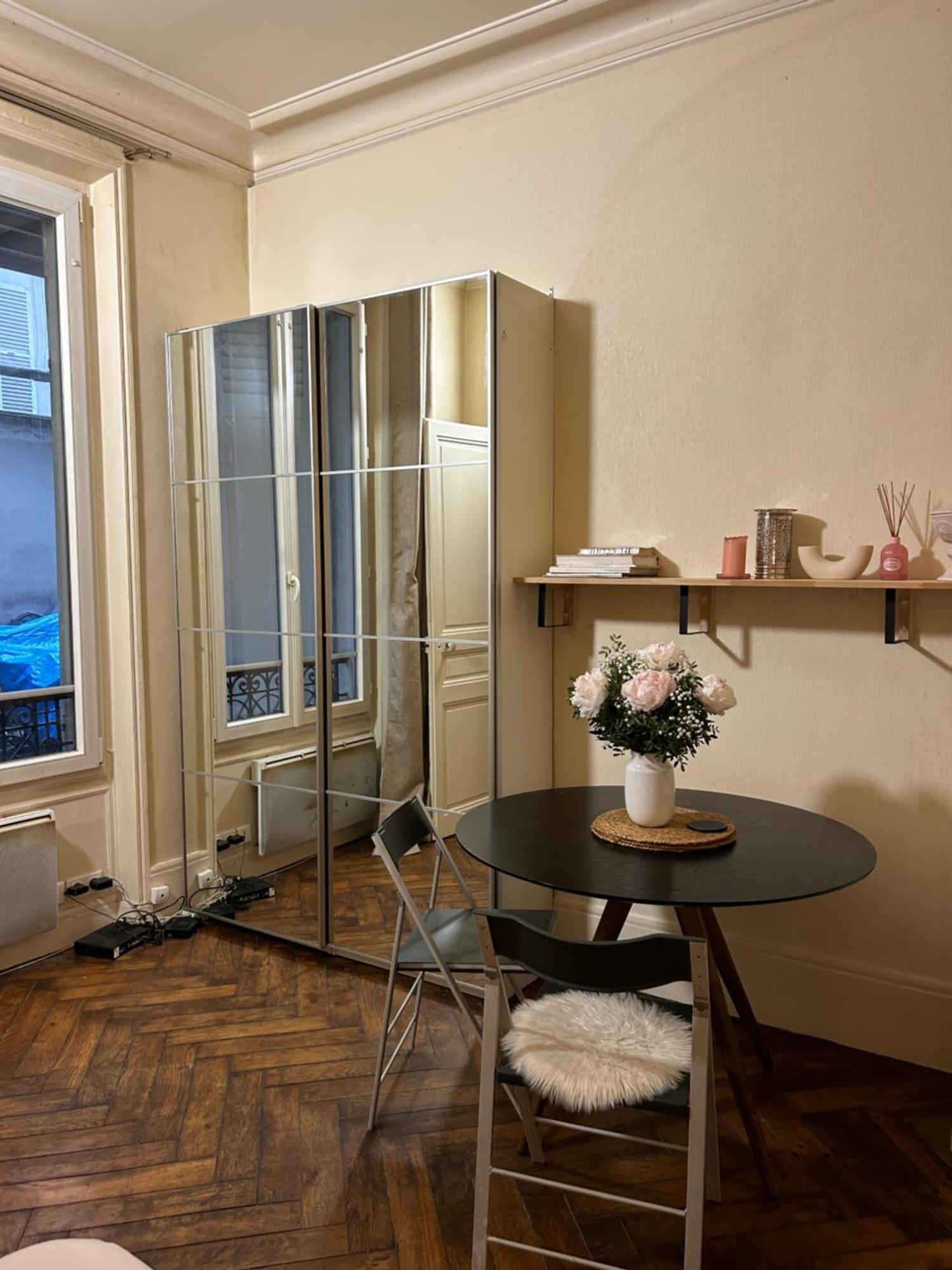 Typiquement Parisien Cosy Apartment Paris
