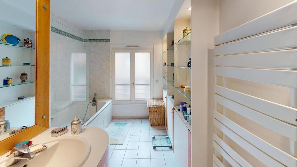 Apartment Marais Two Bedroom Haven *