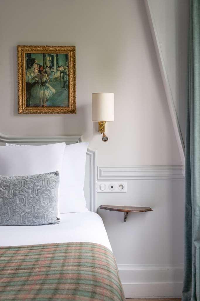 De La Porte Doree Hotel 3*