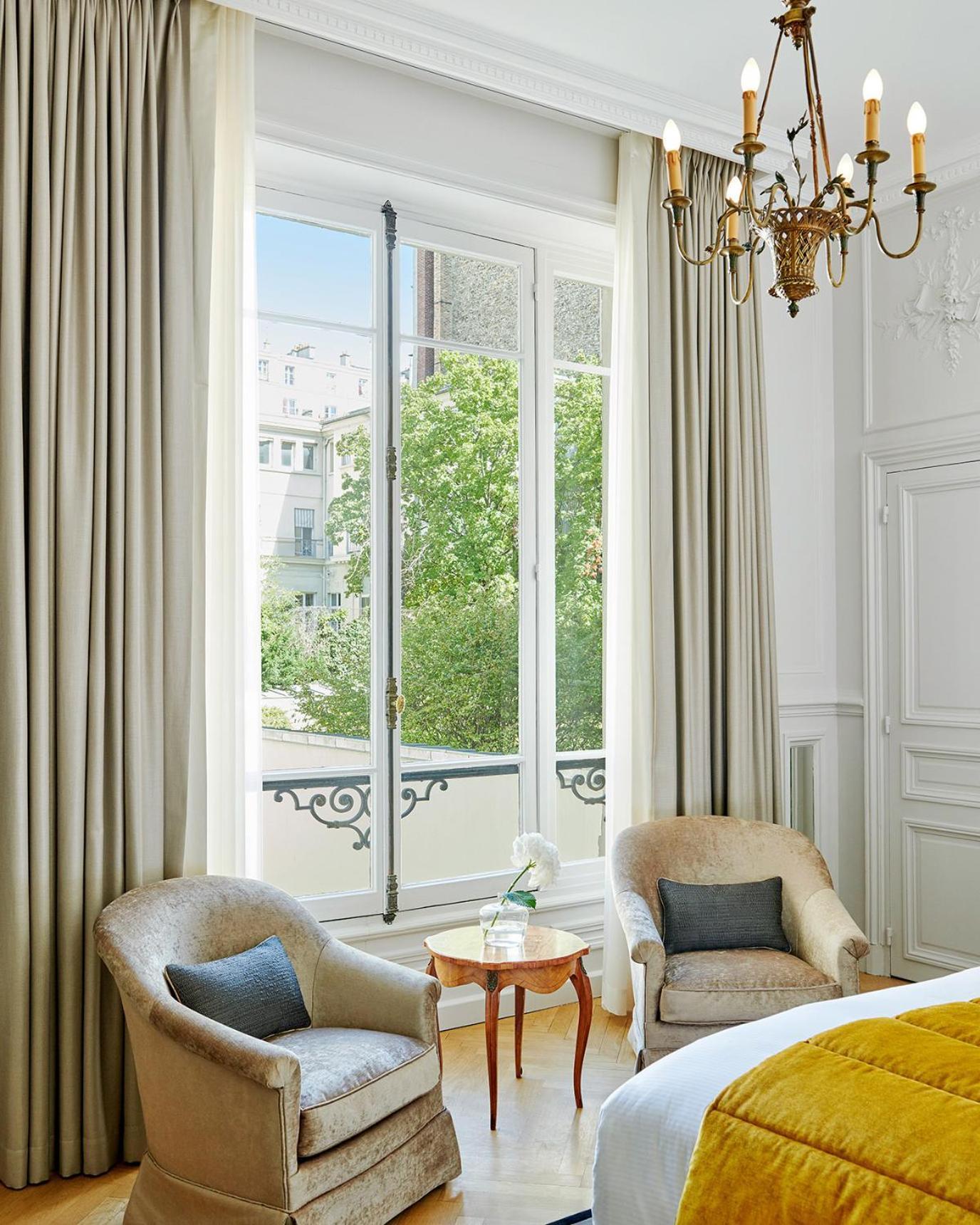 Hotel Lancaster Champs-elysées 5*
