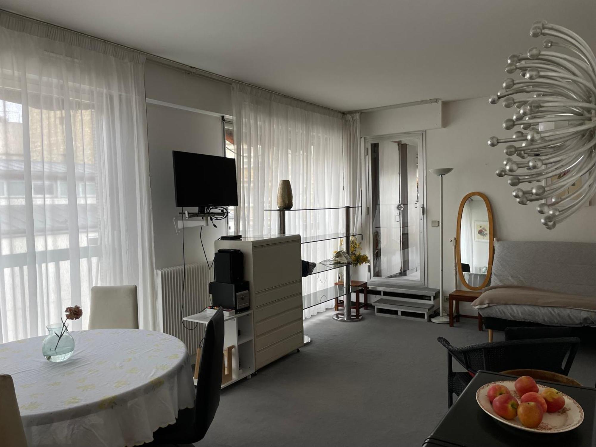 Big With Terrace & Central Location *