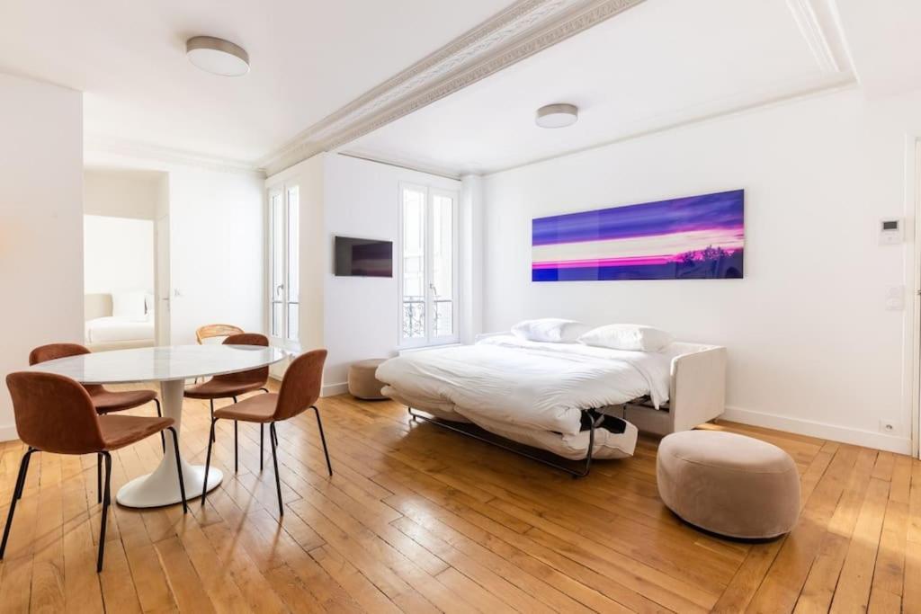 Apartment Eiffel Tower - New Renovated 4 People Paris