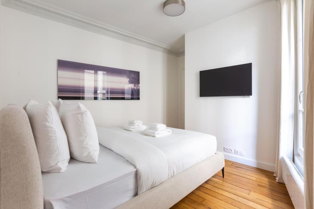 Tour Eiffel - Invalides - Renove Apartment Paris