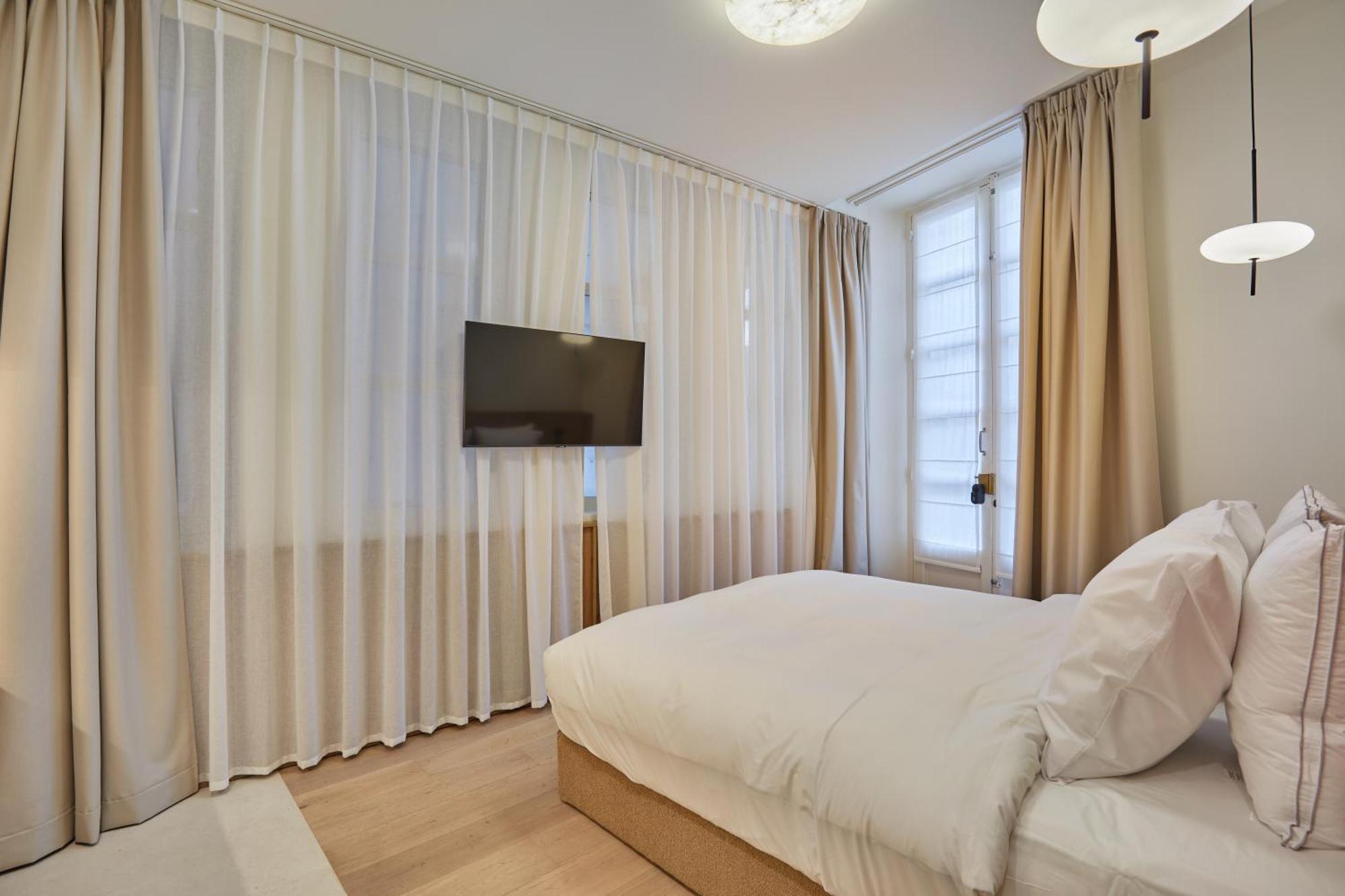 Apartment Louvre Palais Royal By Prestige