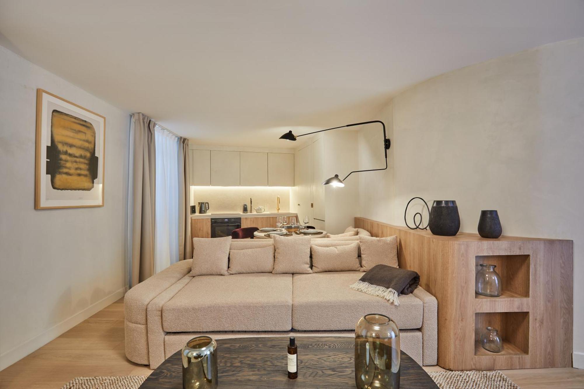 Apartment Louvre Palais Royal By Prestige