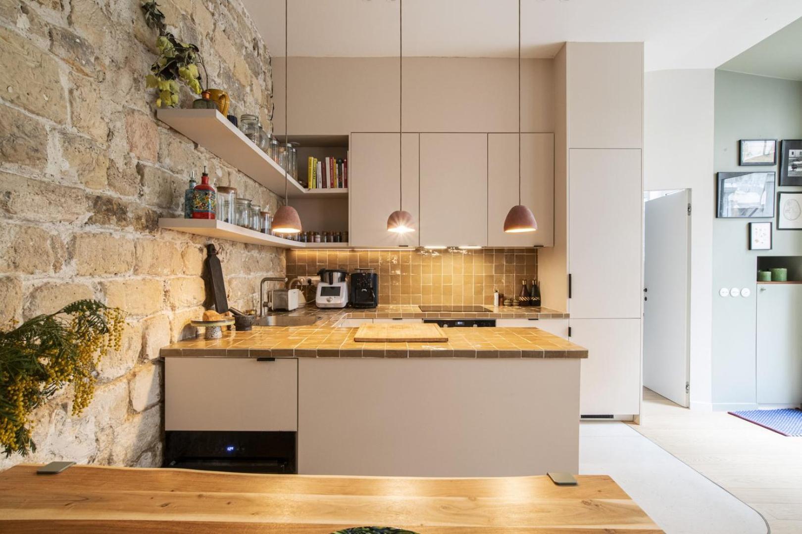 Hippie Foody Lovers Apartment Paris